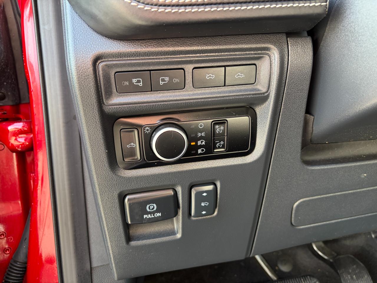 Ford F-150 Lightning Platinum 4WD SuperCrew 5.5' Box 2023