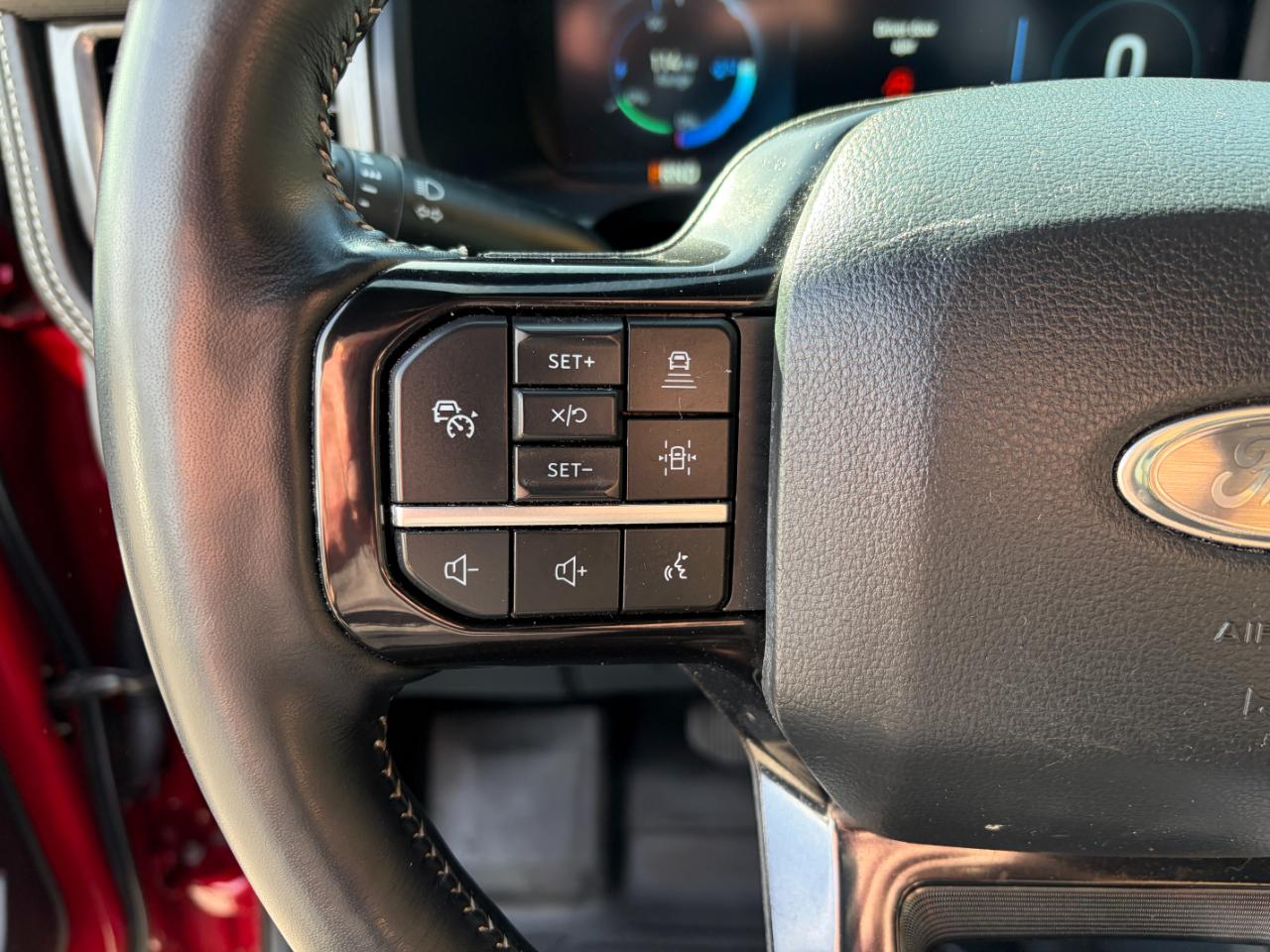 Ford F-150 Lightning Platinum 4WD SuperCrew 5.5' Box 2023