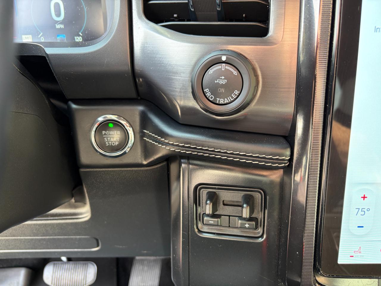 Ford F-150 Lightning Platinum 4WD SuperCrew 5.5' Box 2023