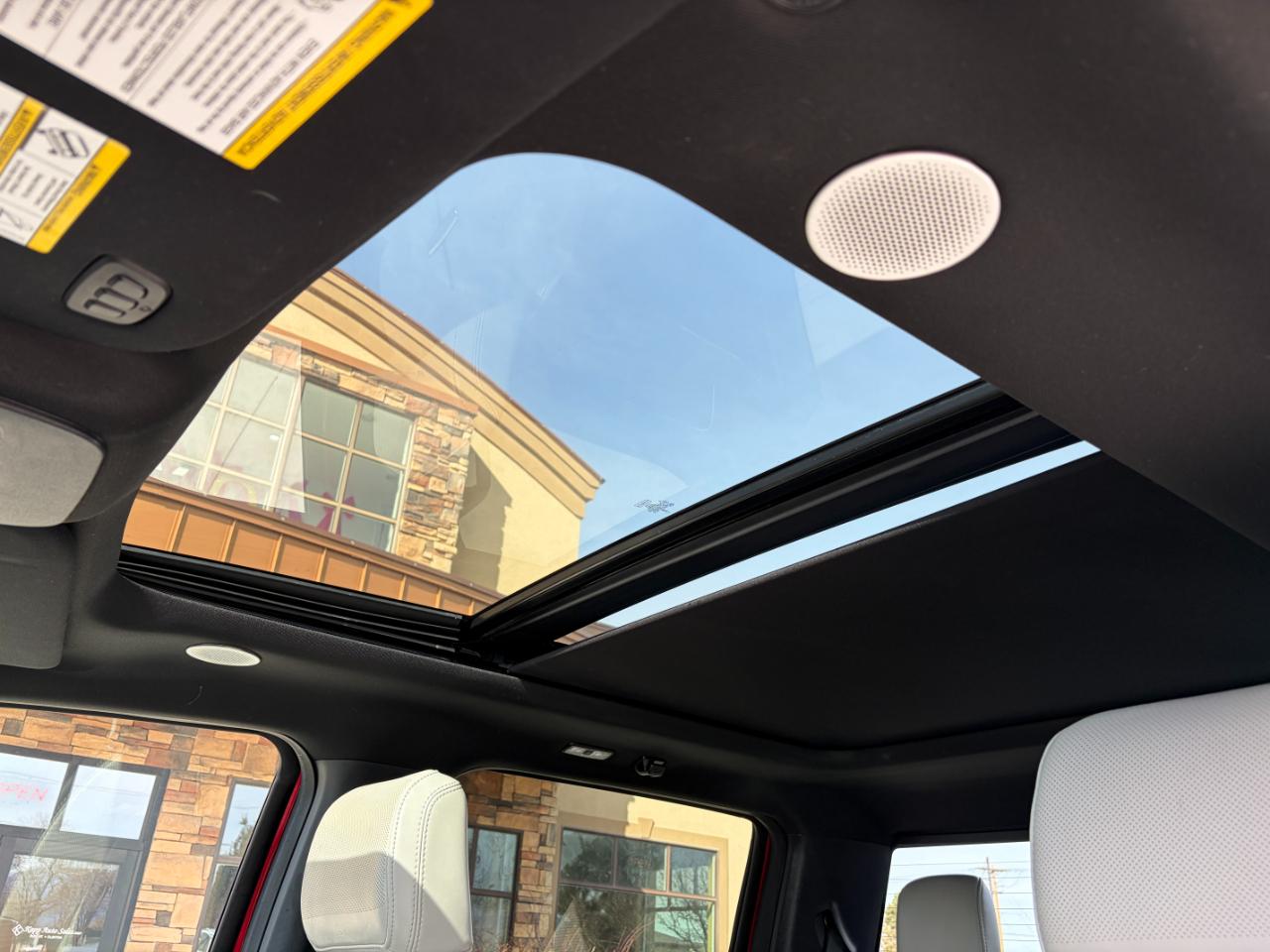 Ford F-150 Lightning Platinum 4WD SuperCrew 5.5' Box 2023