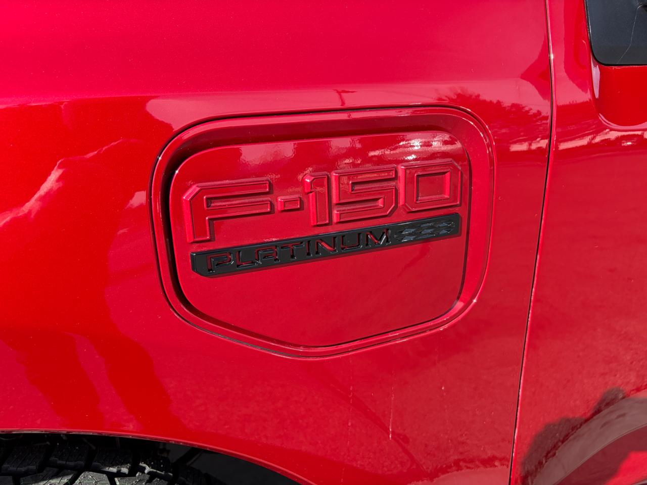 Ford F-150 Lightning Platinum 4WD SuperCrew 5.5' Box 2023