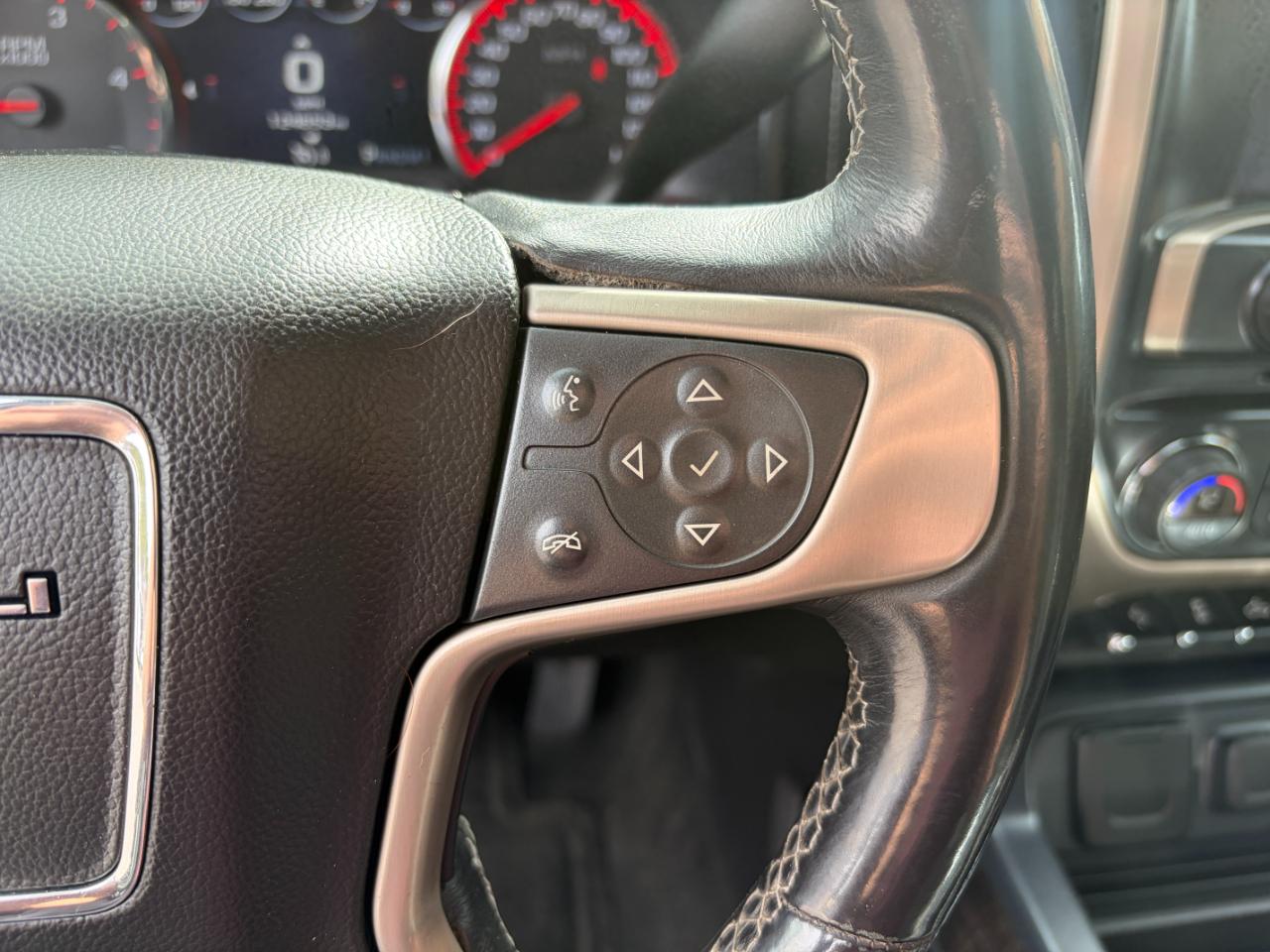 GMC Sierra 3500HD 4WD Crew Cab 153.7" Denali 2016