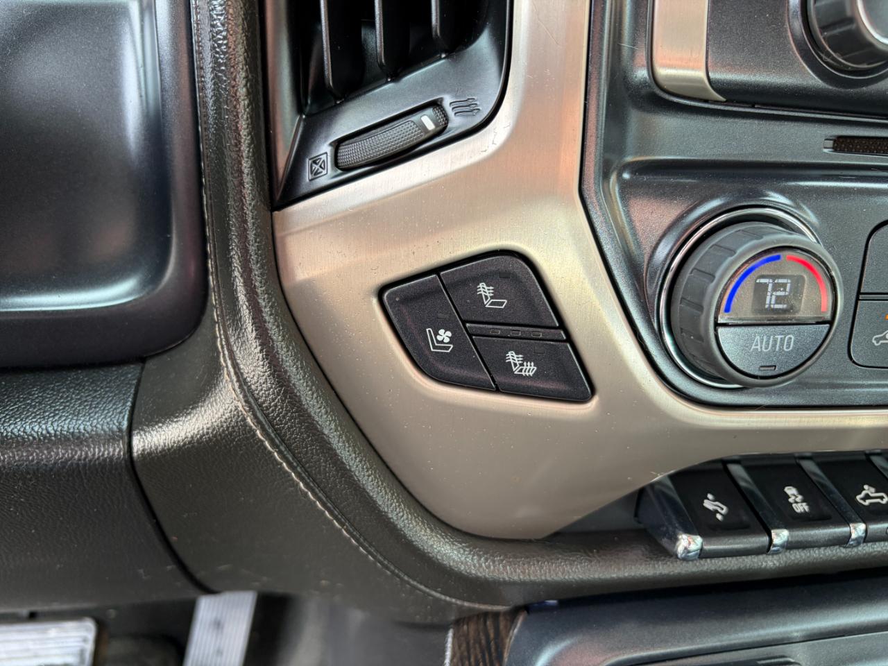 GMC Sierra 3500HD 4WD Crew Cab 153.7" Denali 2016