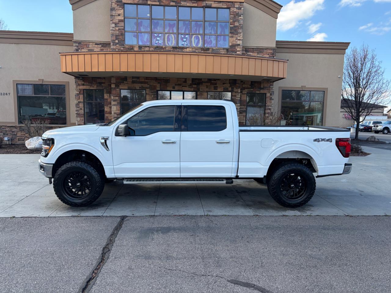 Ford F-150 XLT 4WD SuperCrew 6.5' Box 2024