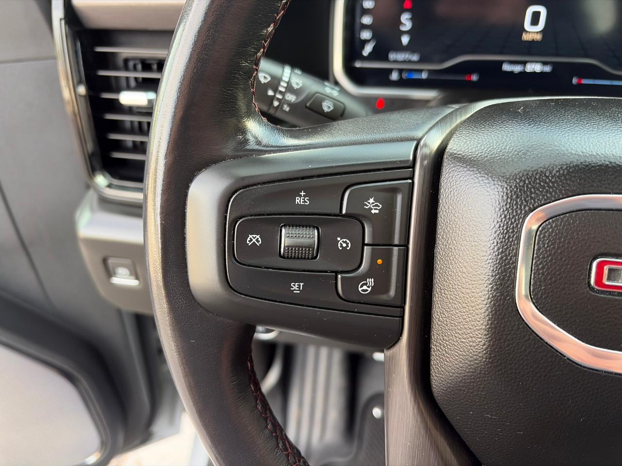 GMC Sierra 2500HD 4WD Crew Cab 159" AT4X 2024