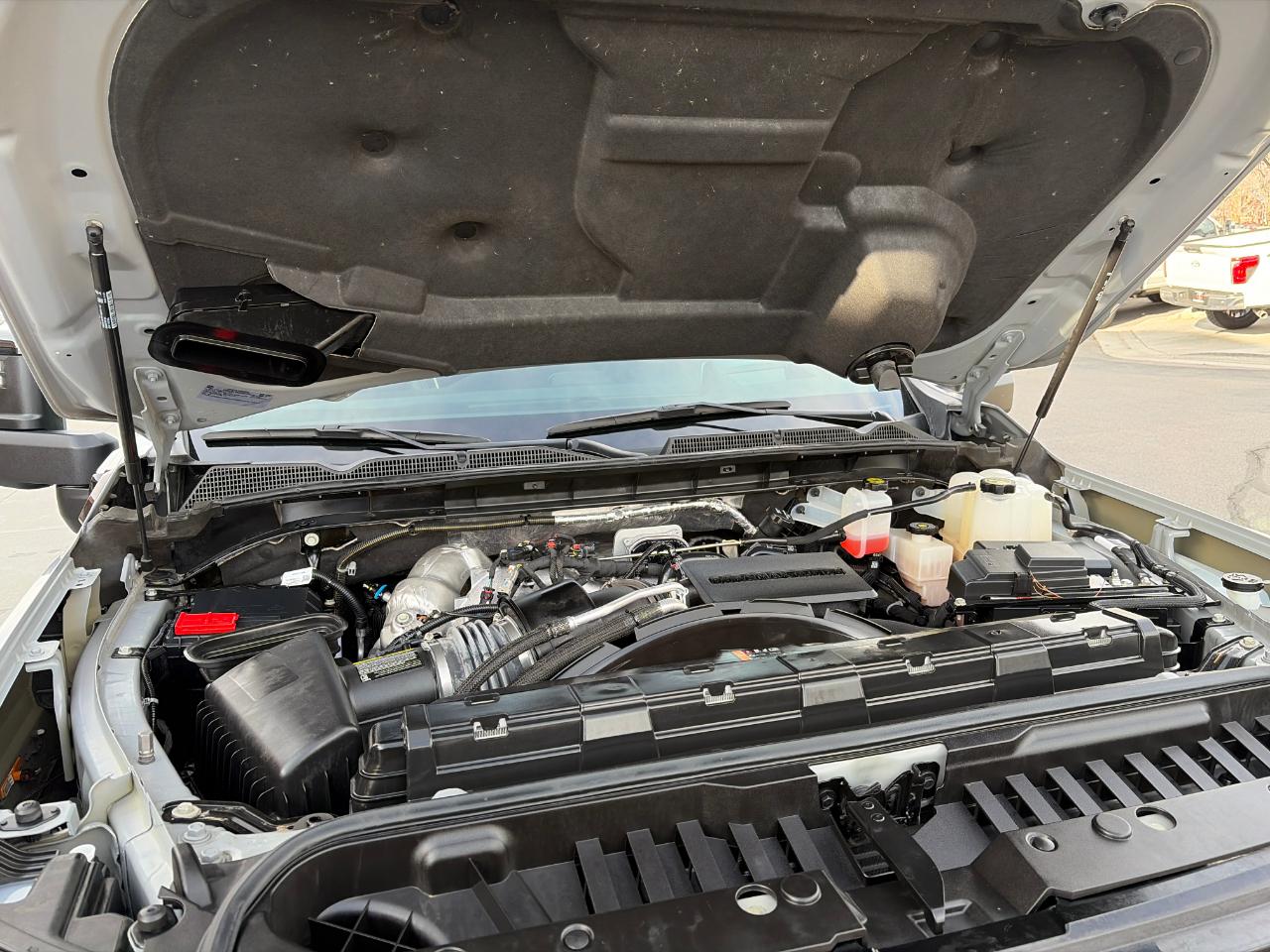 GMC Sierra 2500HD 4WD Crew Cab 159" AT4X 2024