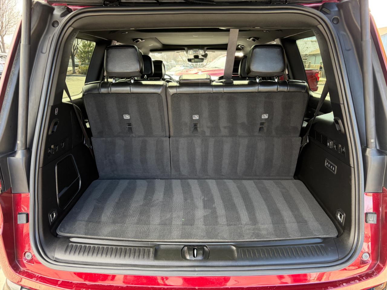 Jeep Wagoneer Series II Carbide 4x4 2024