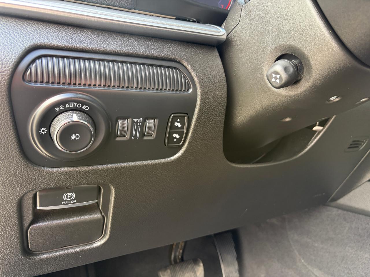 Jeep Wagoneer Series II Carbide 4x4 2024