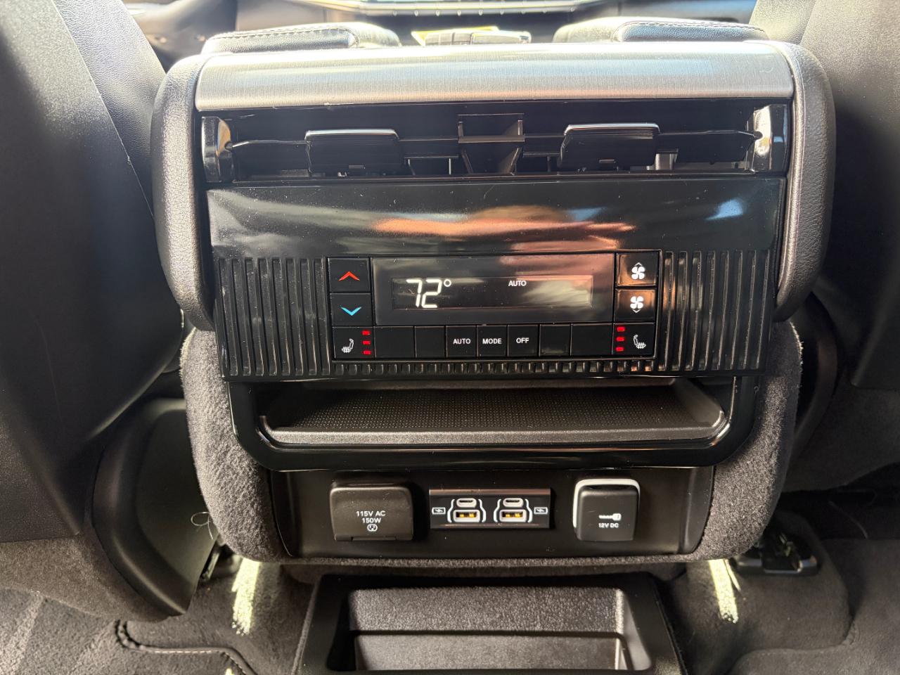 Jeep Wagoneer Series II Carbide 4x4 2024