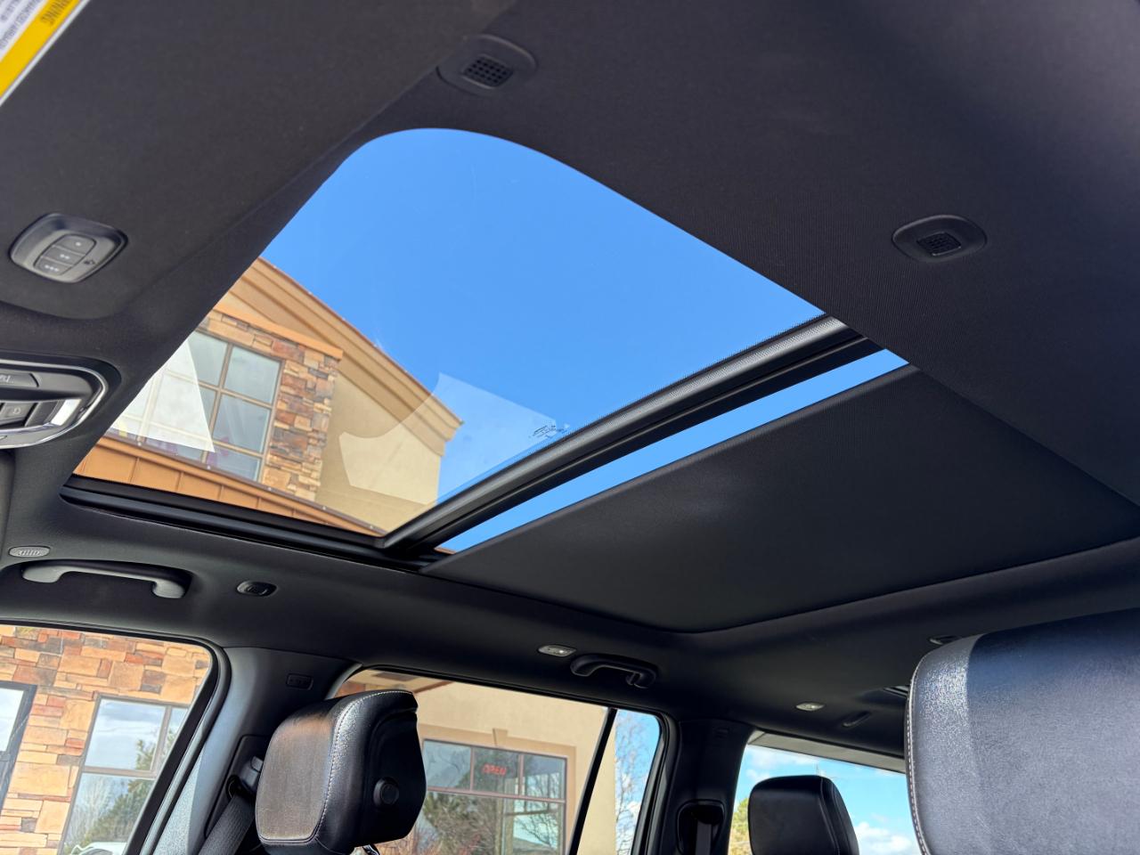 Jeep Wagoneer Series II Carbide 4x4 2024