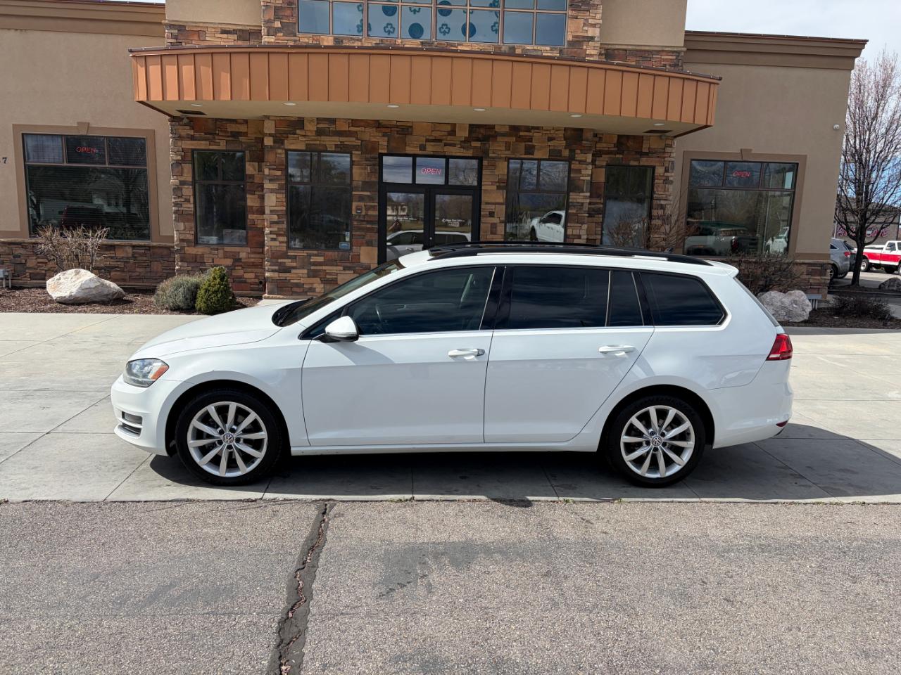 Volkswagen Golf SportWagen 4dr Auto TSI S 2016