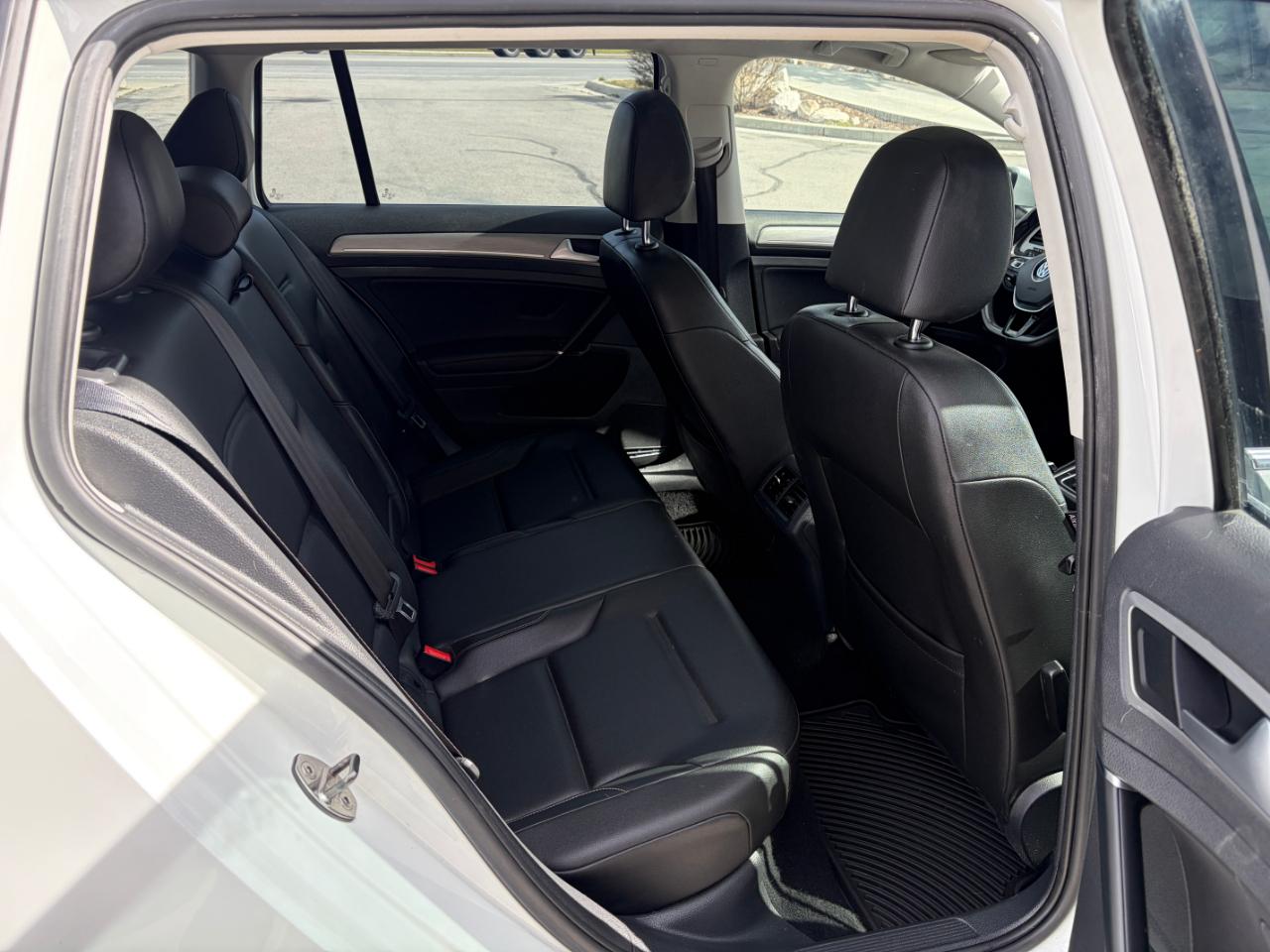 Volkswagen Golf SportWagen 4dr Auto TSI S 2016