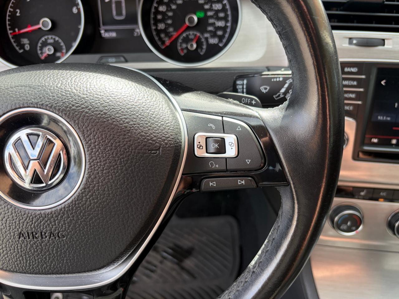 Volkswagen Golf SportWagen 4dr Auto TSI S 2016