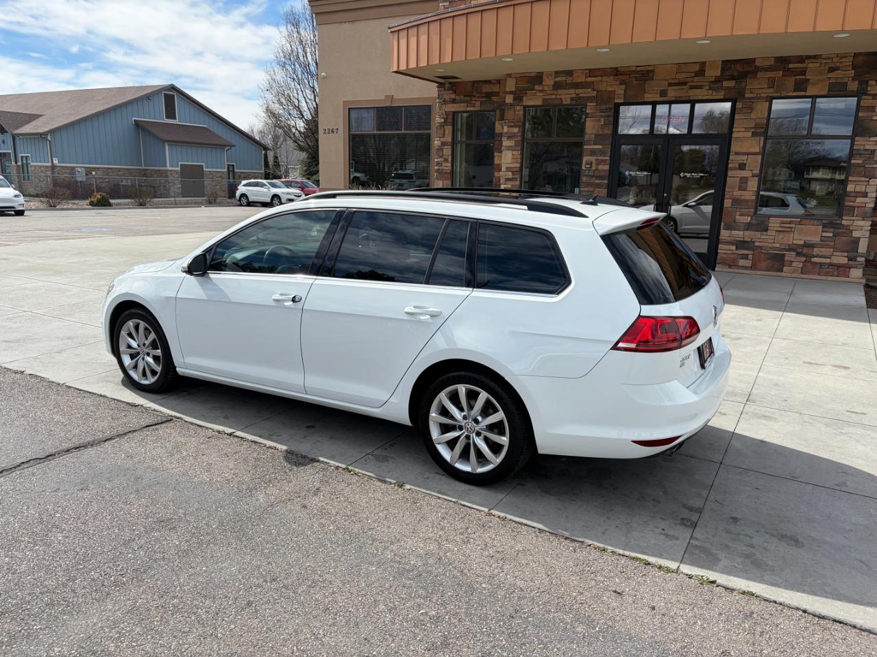 Volkswagen Golf SportWagen 4dr Auto TSI S 2016