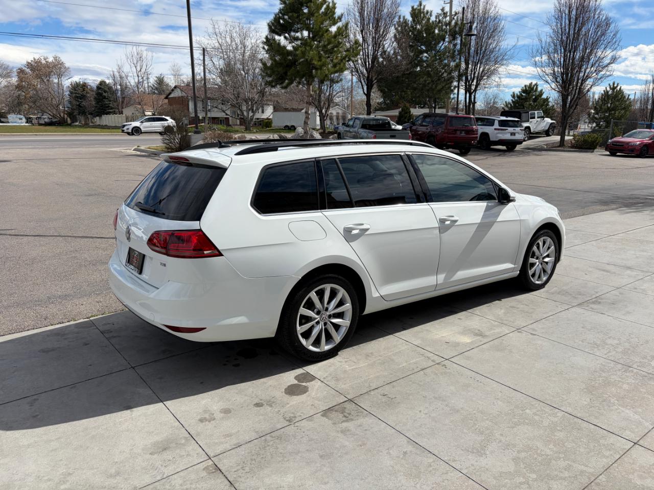 Volkswagen Golf SportWagen 4dr Auto TSI S 2016