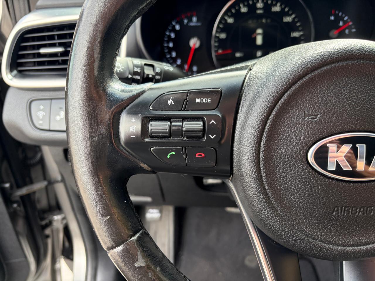 Kia Sorento AWD 4dr 3.3L SXL 2016