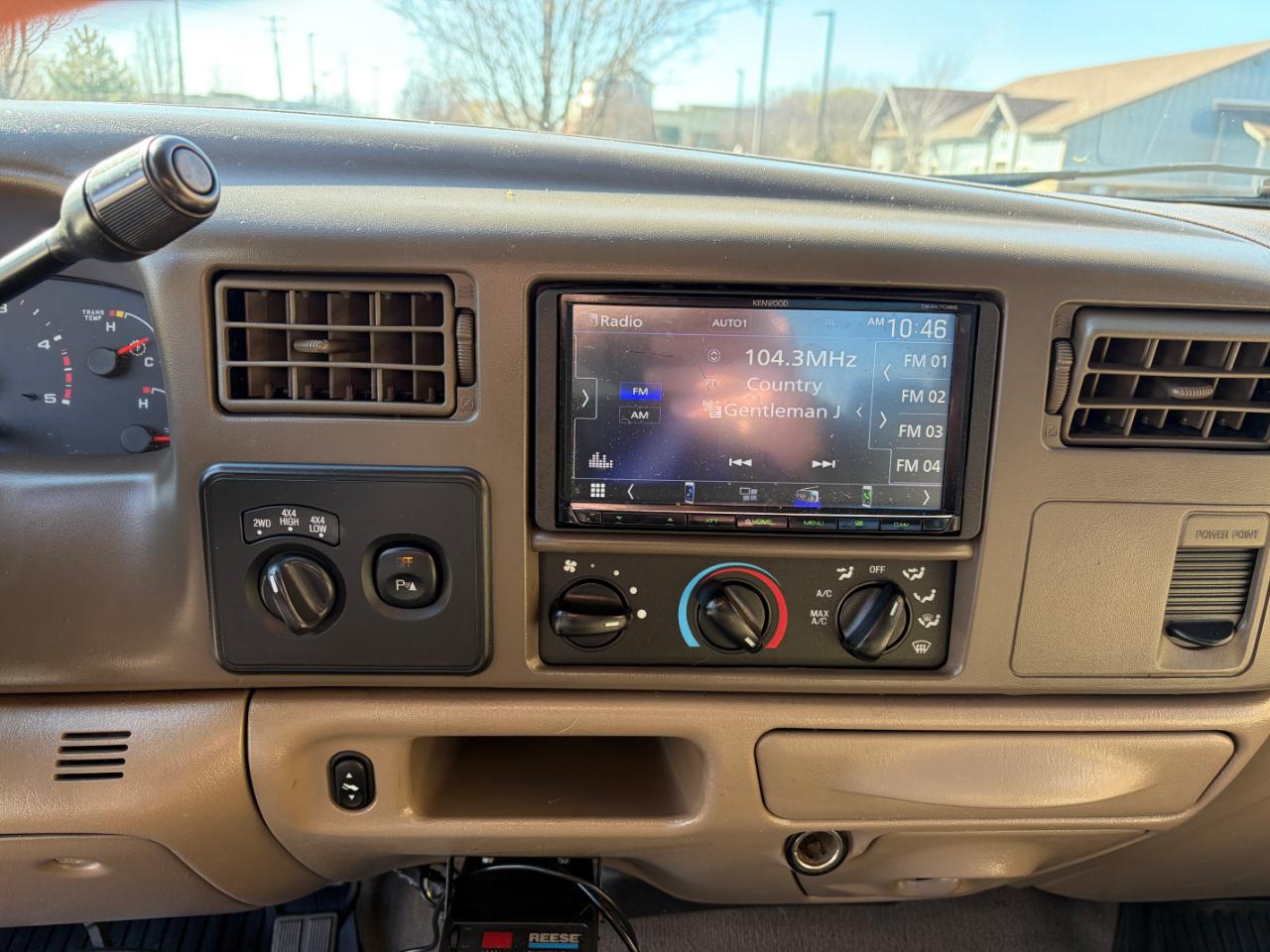 Ford Super Duty F-250 Crew Cab 156" Lariat 4WD 2004