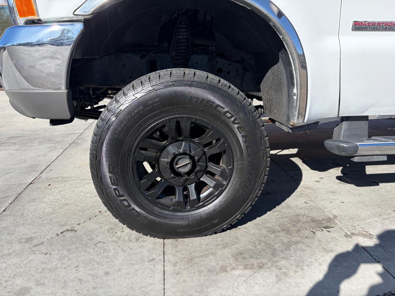 Ford Super Duty F-250 Crew Cab 156" Lariat 4WD 2004