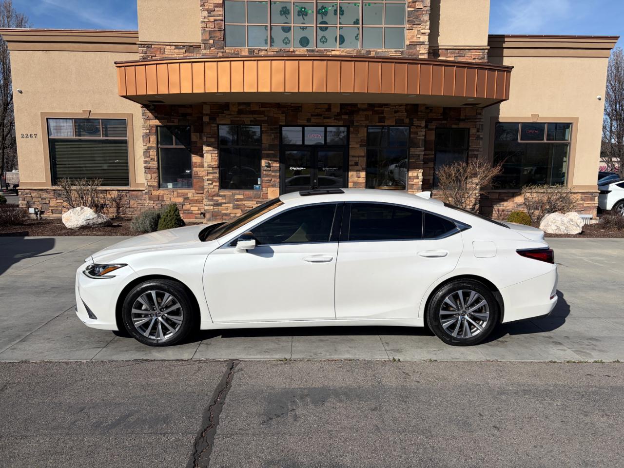 Lexus ES ES 350 FWD 2019