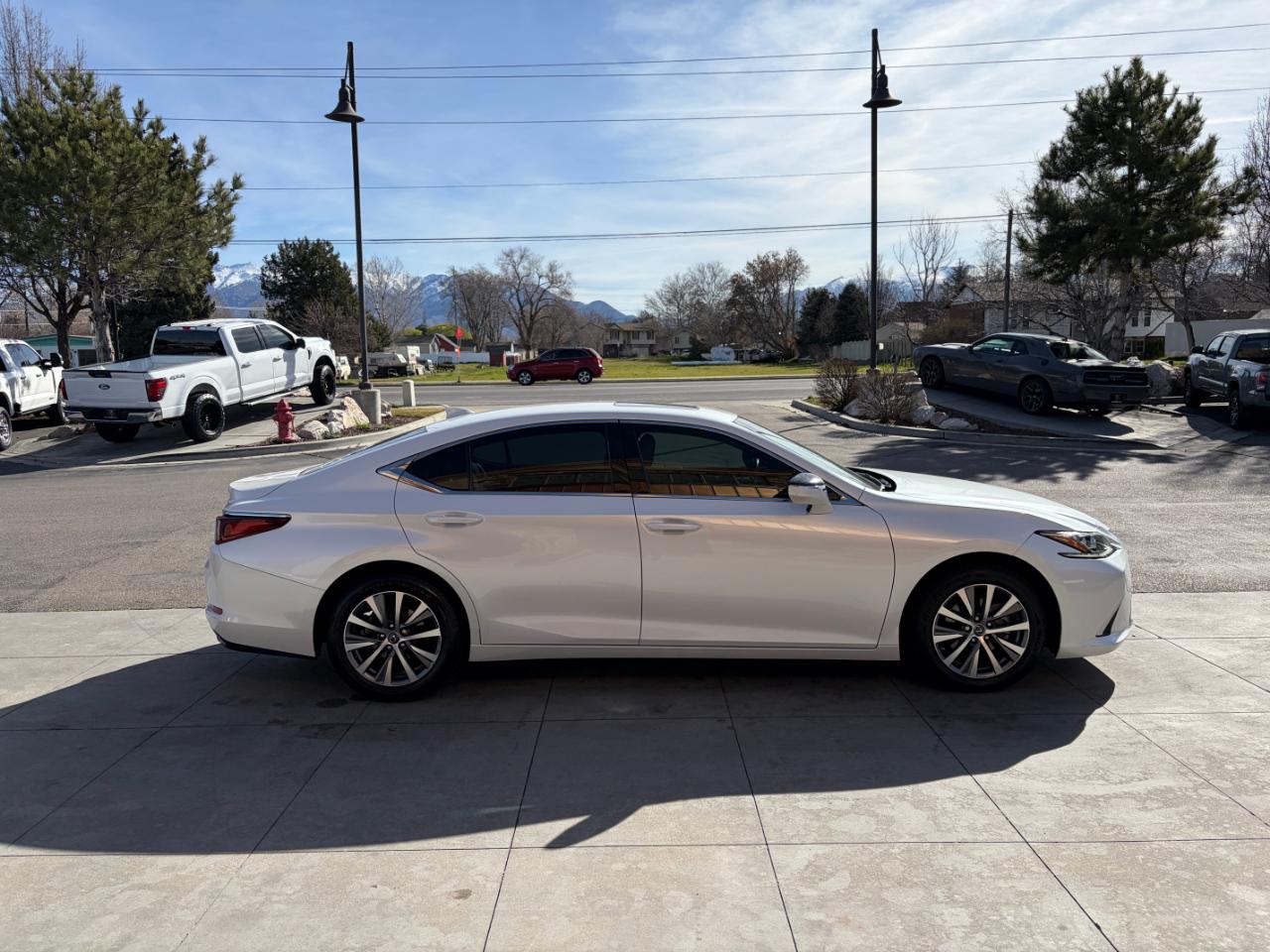 Lexus ES ES 350 FWD 2019