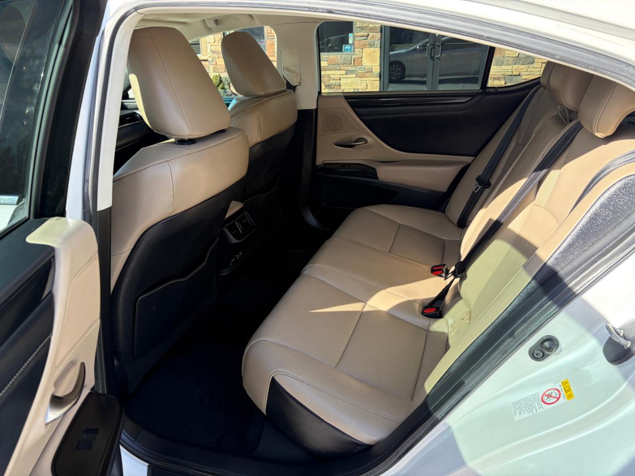 Lexus ES ES 350 FWD 2019