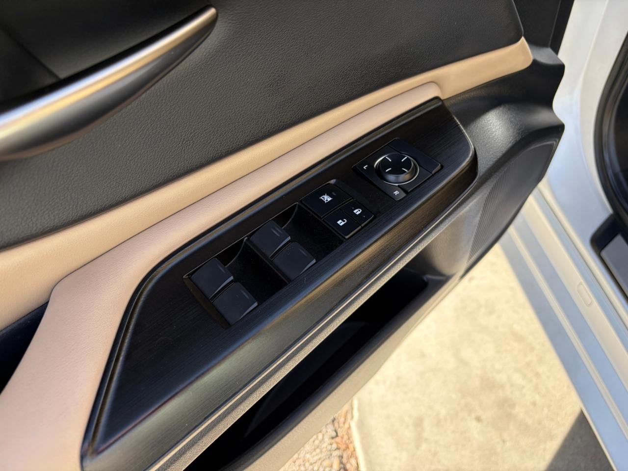 Lexus ES ES 350 FWD 2019