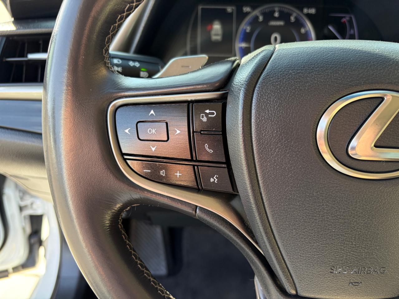 Lexus ES ES 350 FWD 2019