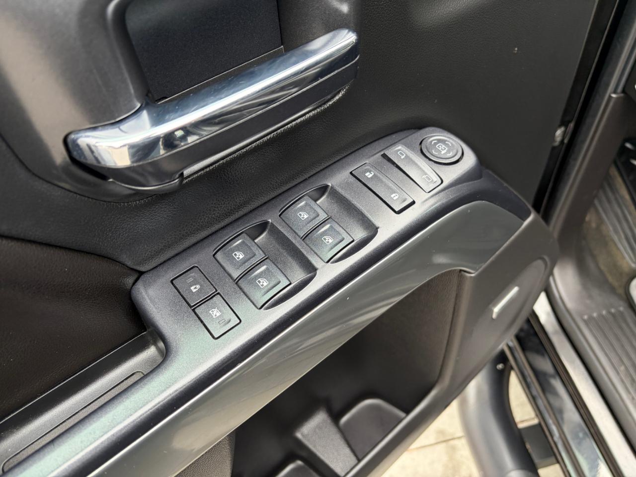 Chevrolet Silverado 1500 4WD Double Cab 143.5" LT w/1LT 2015