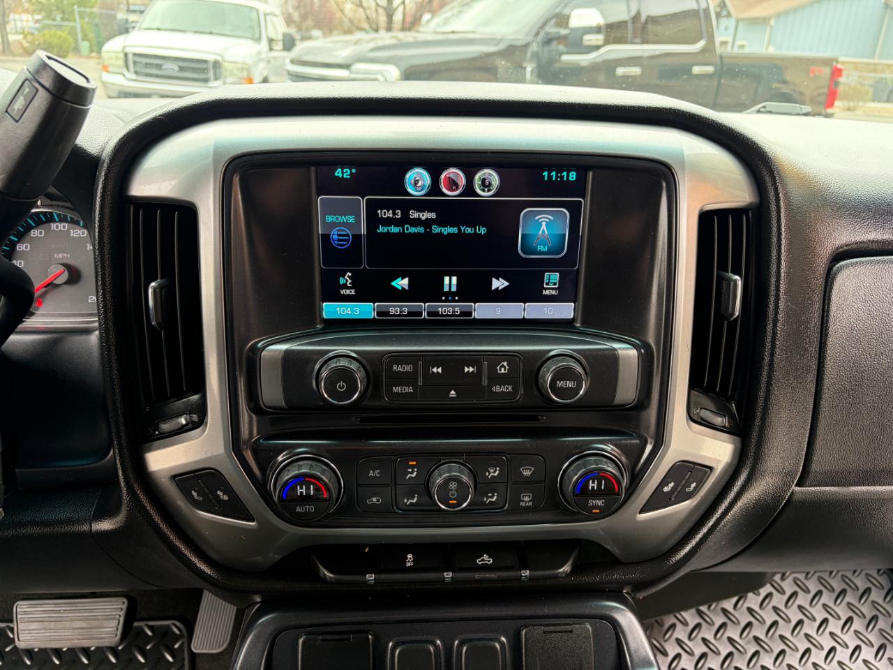 Chevrolet Silverado 1500 4WD Double Cab 143.5" LT w/1LT 2015