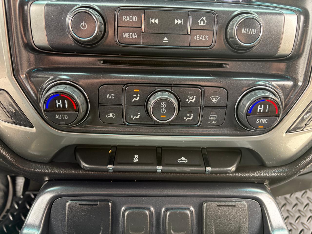 Chevrolet Silverado 1500 4WD Double Cab 143.5" LT w/1LT 2015