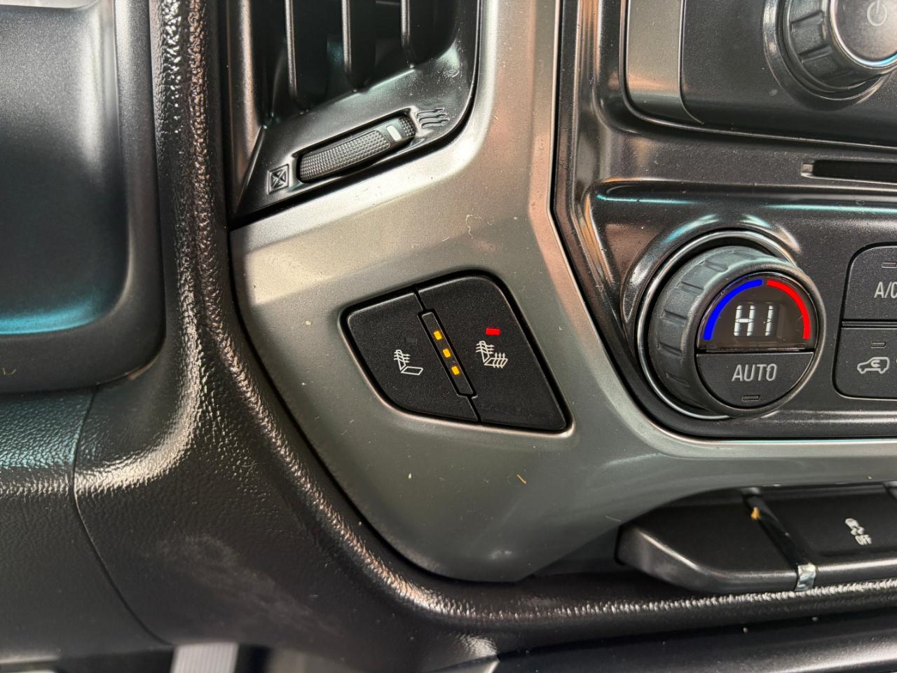 Chevrolet Silverado 1500 4WD Double Cab 143.5" LT w/1LT 2015