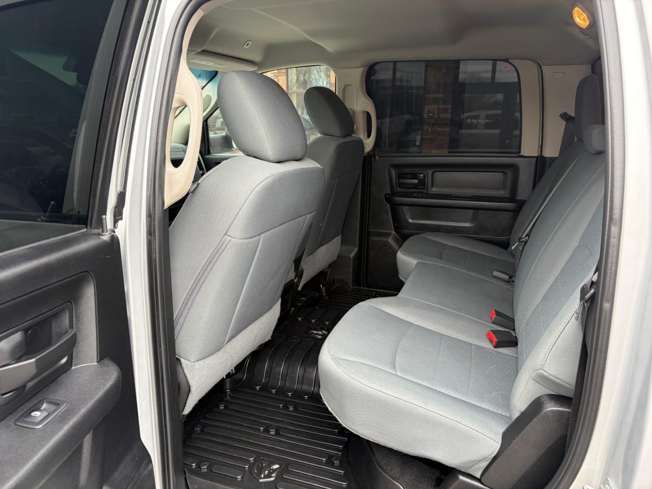 RAM 2500 Tradesman 4x4 Crew Cab 8' Box 2018