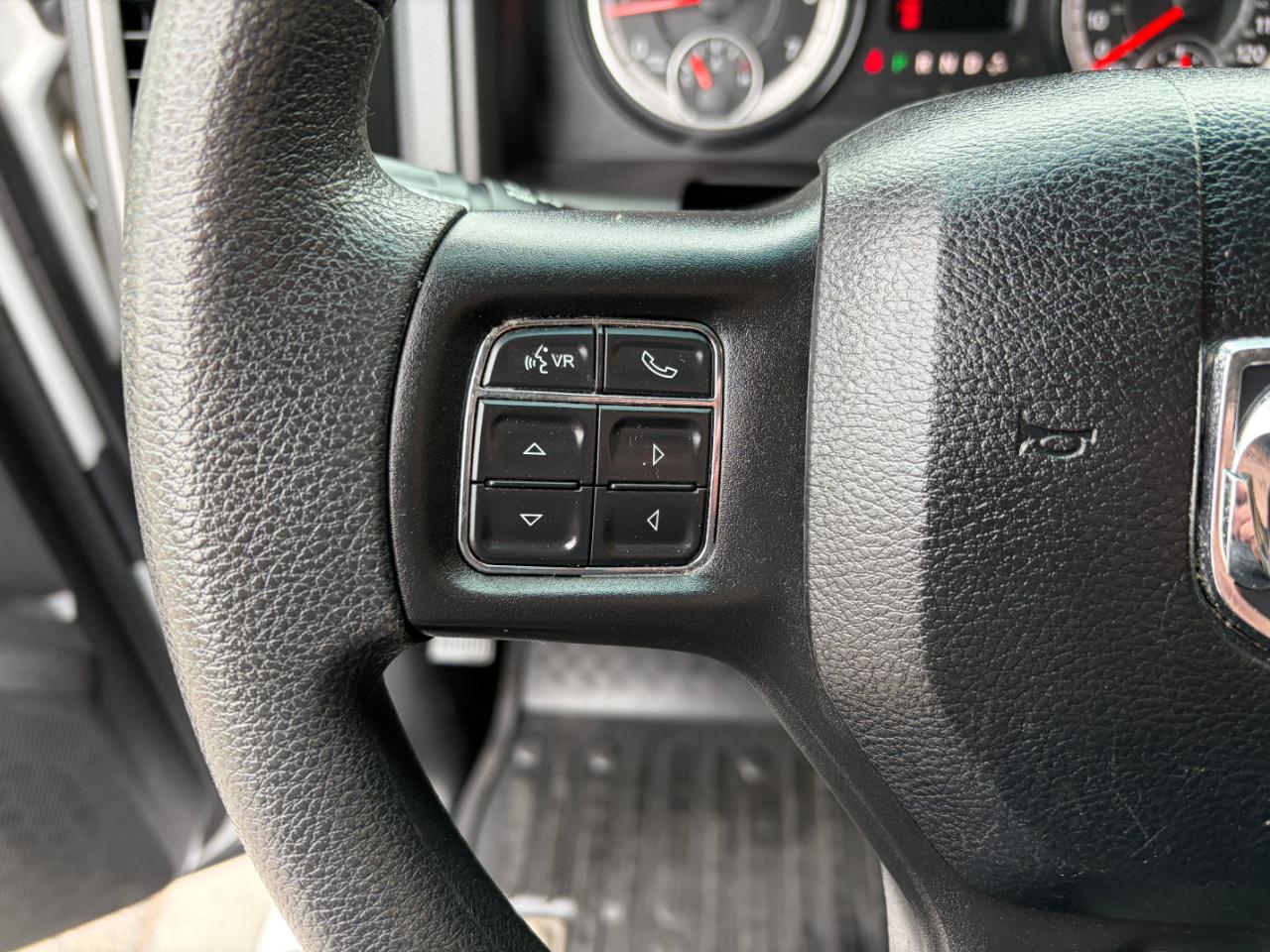 RAM 2500 Tradesman 4x4 Crew Cab 8' Box 2018