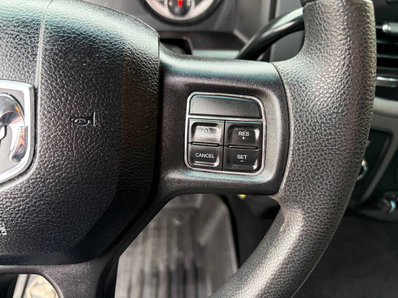 RAM 2500 Tradesman 4x4 Crew Cab 8' Box 2018