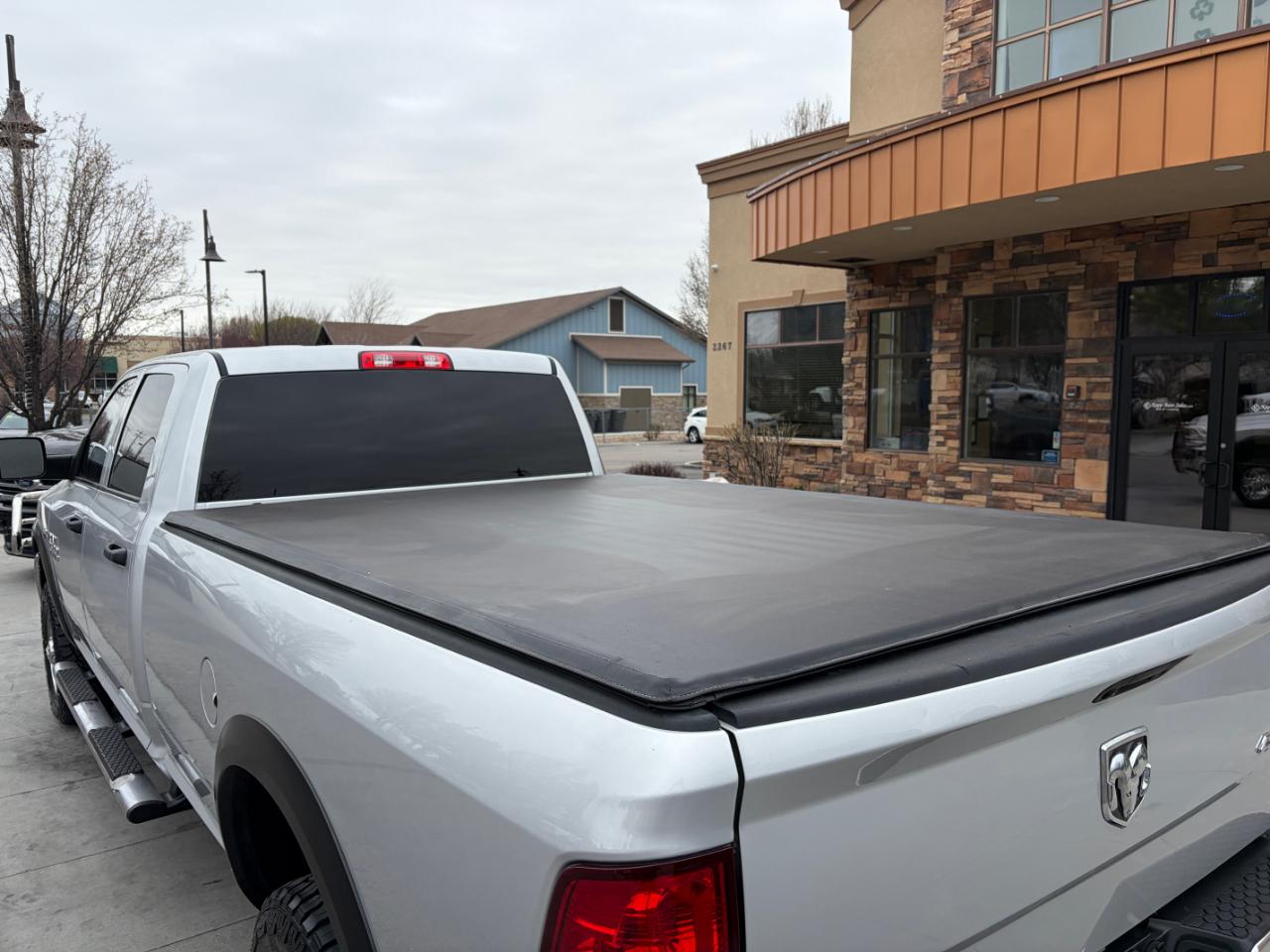 RAM 2500 Tradesman 4x4 Crew Cab 8' Box 2018