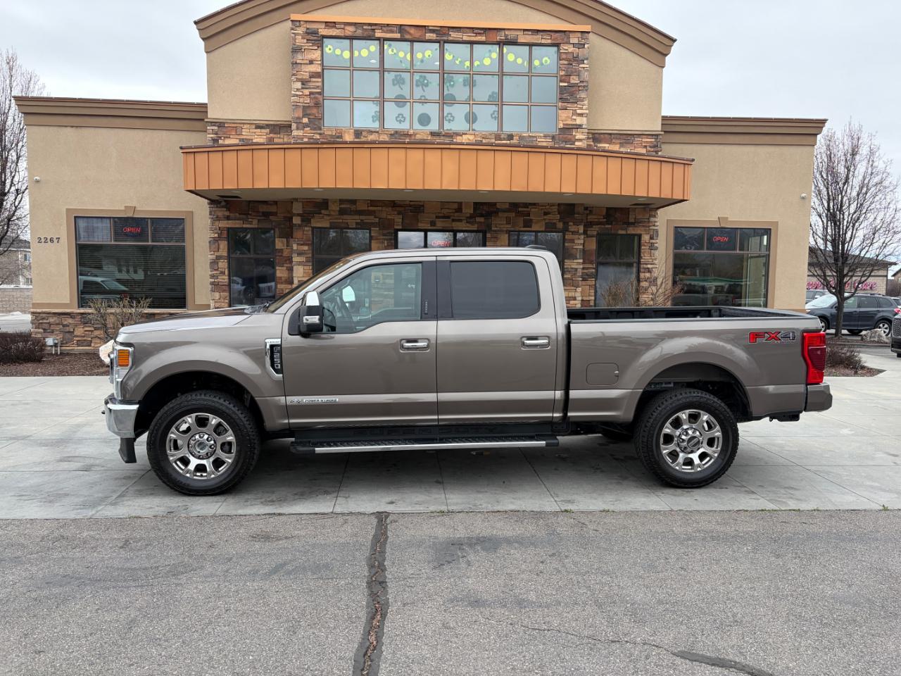 Ford Super Duty F-250 SRW Lariat 4WD Crew Cab 6.75' Box 2020