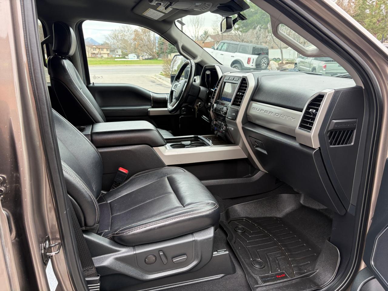 Ford Super Duty F-250 SRW Lariat 4WD Crew Cab 6.75' Box 2020