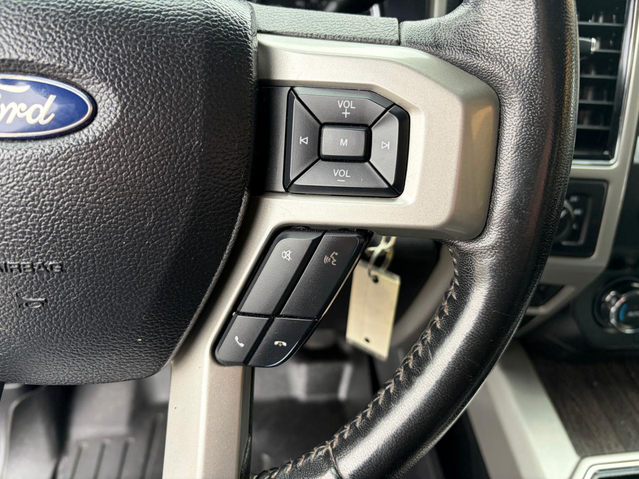 Ford Super Duty F-250 SRW Lariat 4WD Crew Cab 6.75' Box 2020