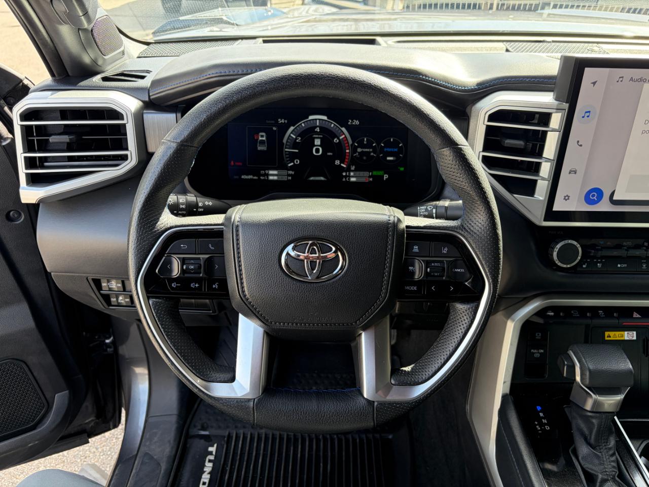 Toyota Tundra 4WD Platinum Hybrid CrewMax 5.5' Bed (Natl) 2023