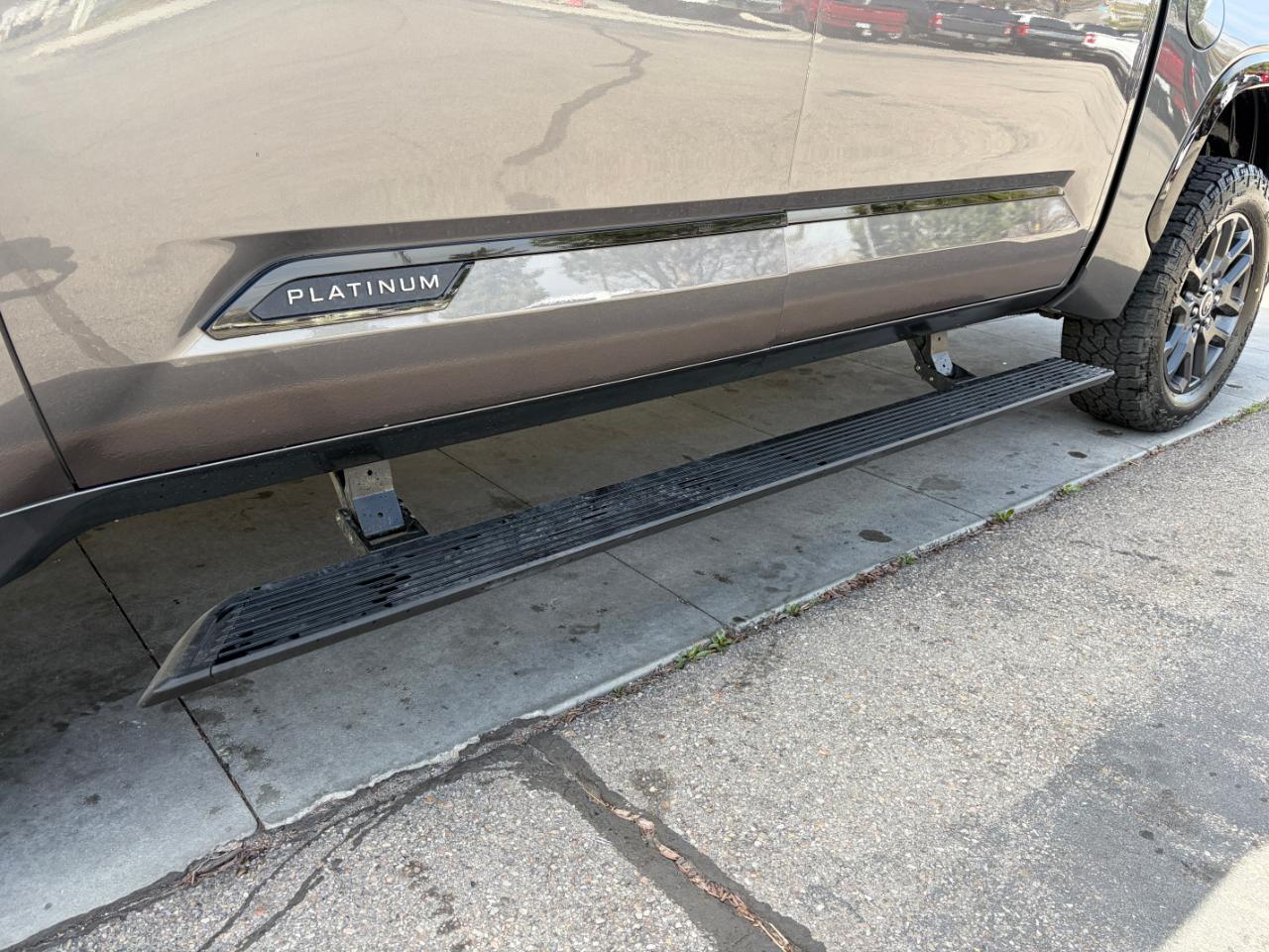 Toyota Tundra 4WD Platinum Hybrid CrewMax 5.5' Bed (Natl) 2023