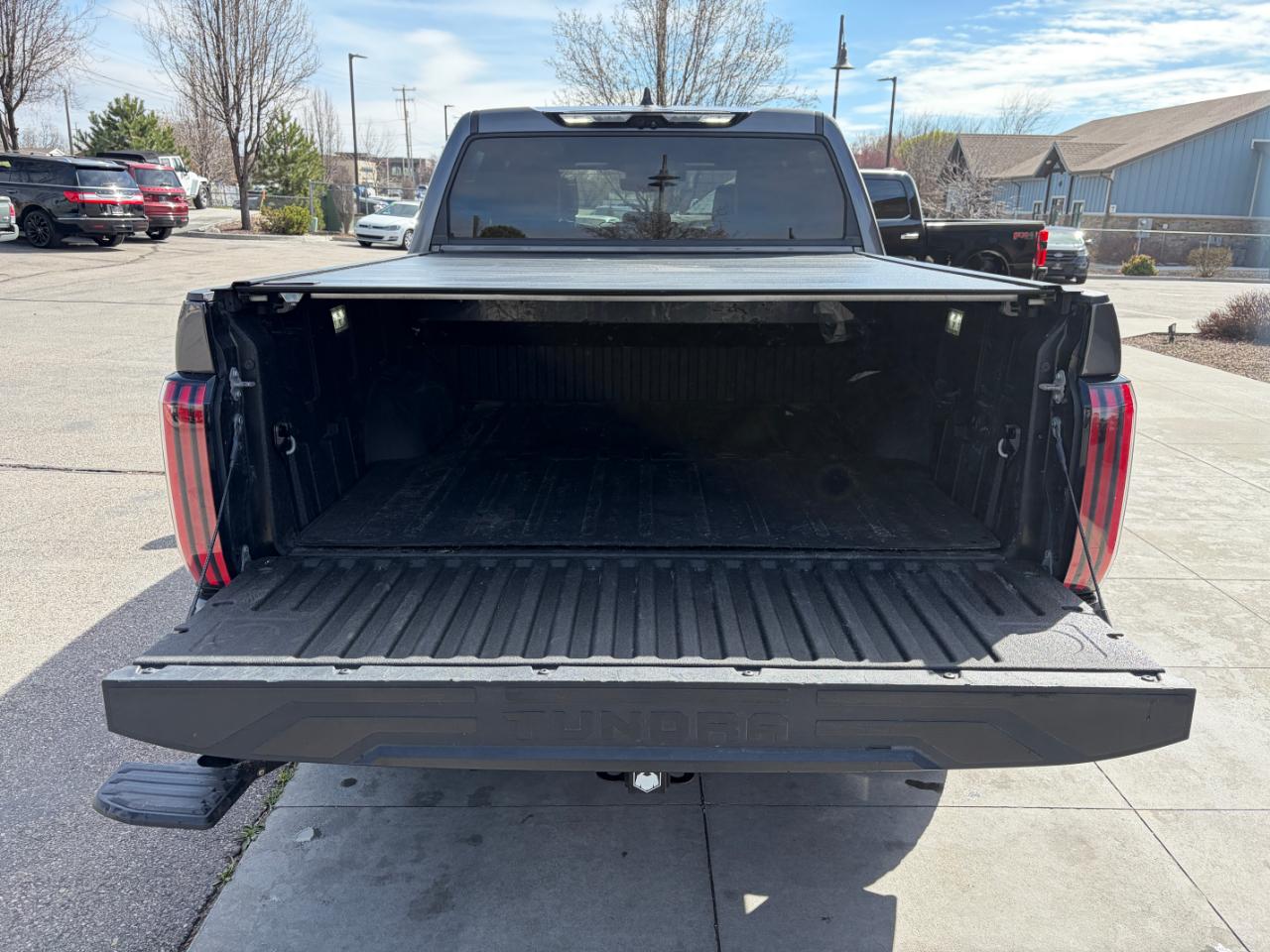 Toyota Tundra 4WD Platinum Hybrid CrewMax 5.5' Bed (Natl) 2023