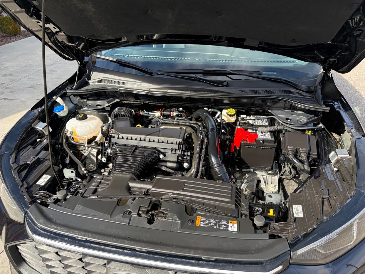 Ford Escape Platinum AWD 2025