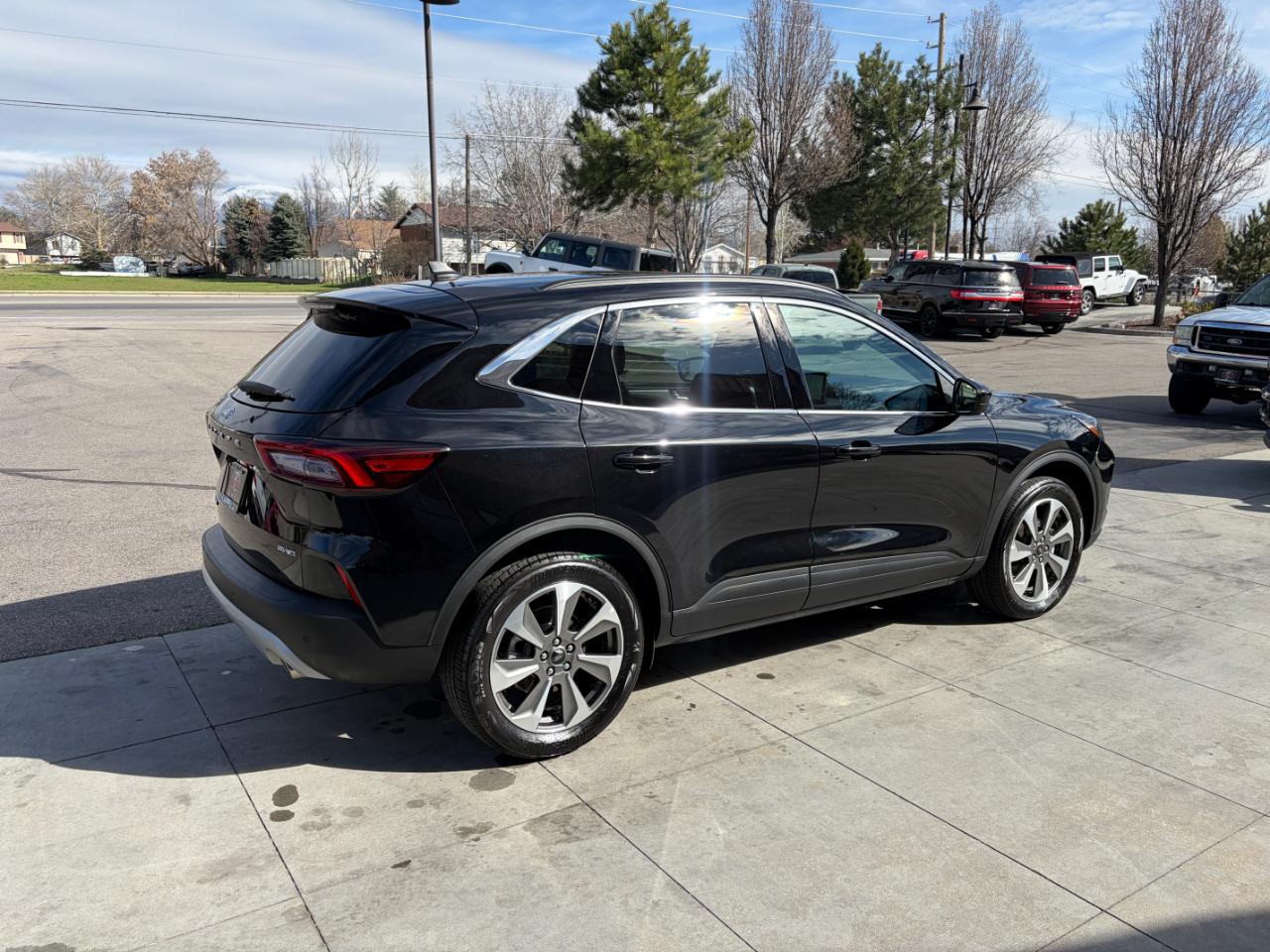 Ford Escape Platinum AWD 2025