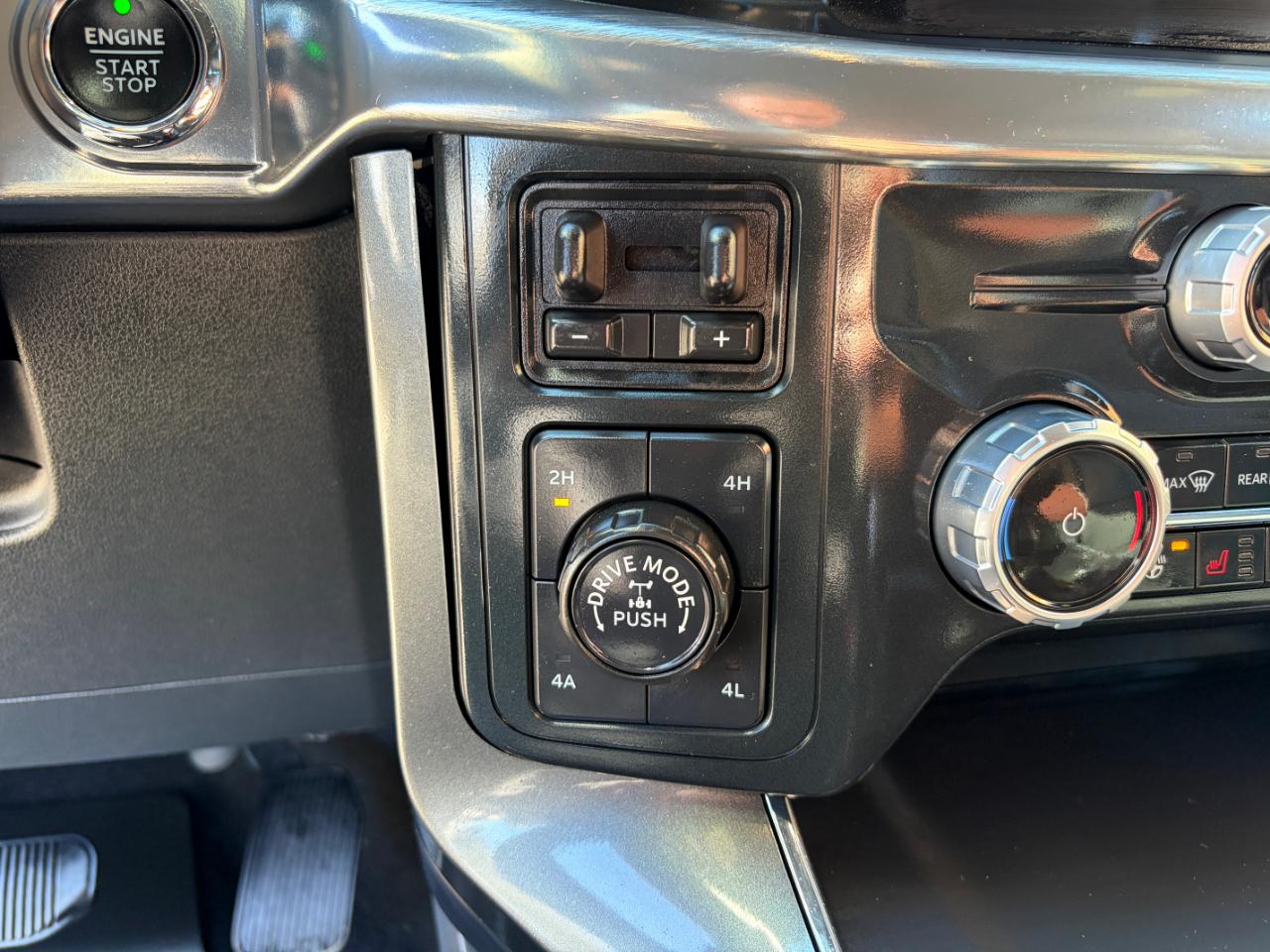 Ford F-150 Lariat 4WD SuperCrew 6.5' Box 2023