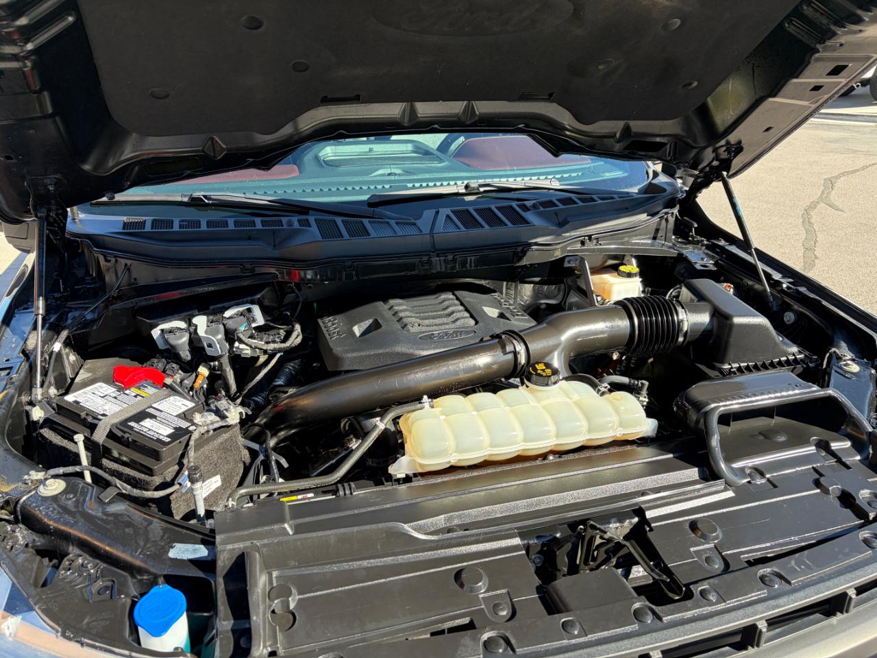 Ford F-150 Lariat 4WD SuperCrew 6.5' Box 2023