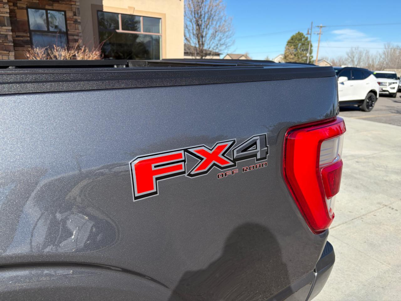 Ford F-150 Lariat 4WD SuperCrew 6.5' Box 2023