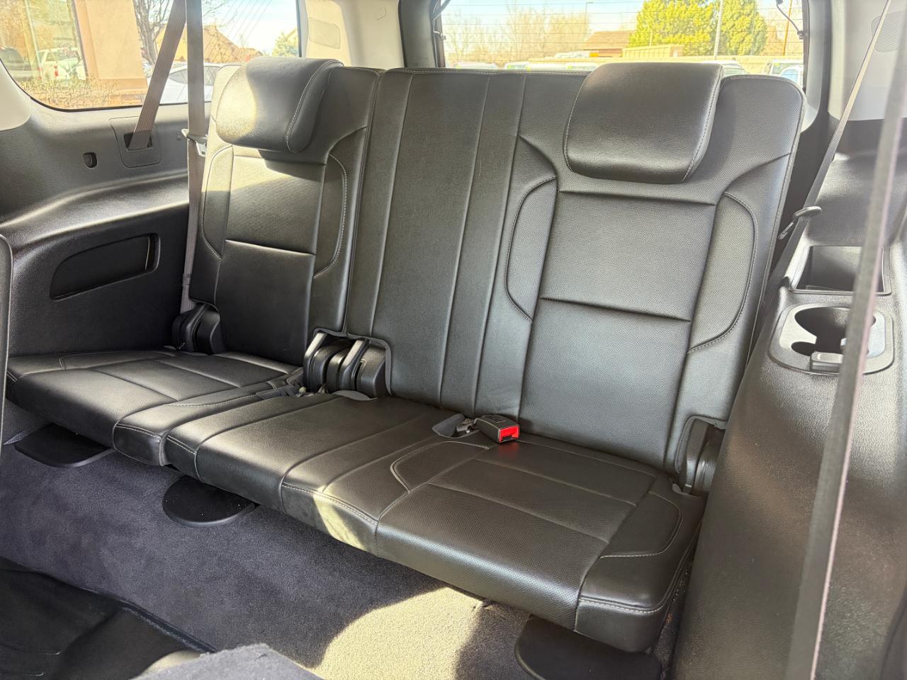 Chevrolet Suburban 4WD 4dr 1500 Premier 2019