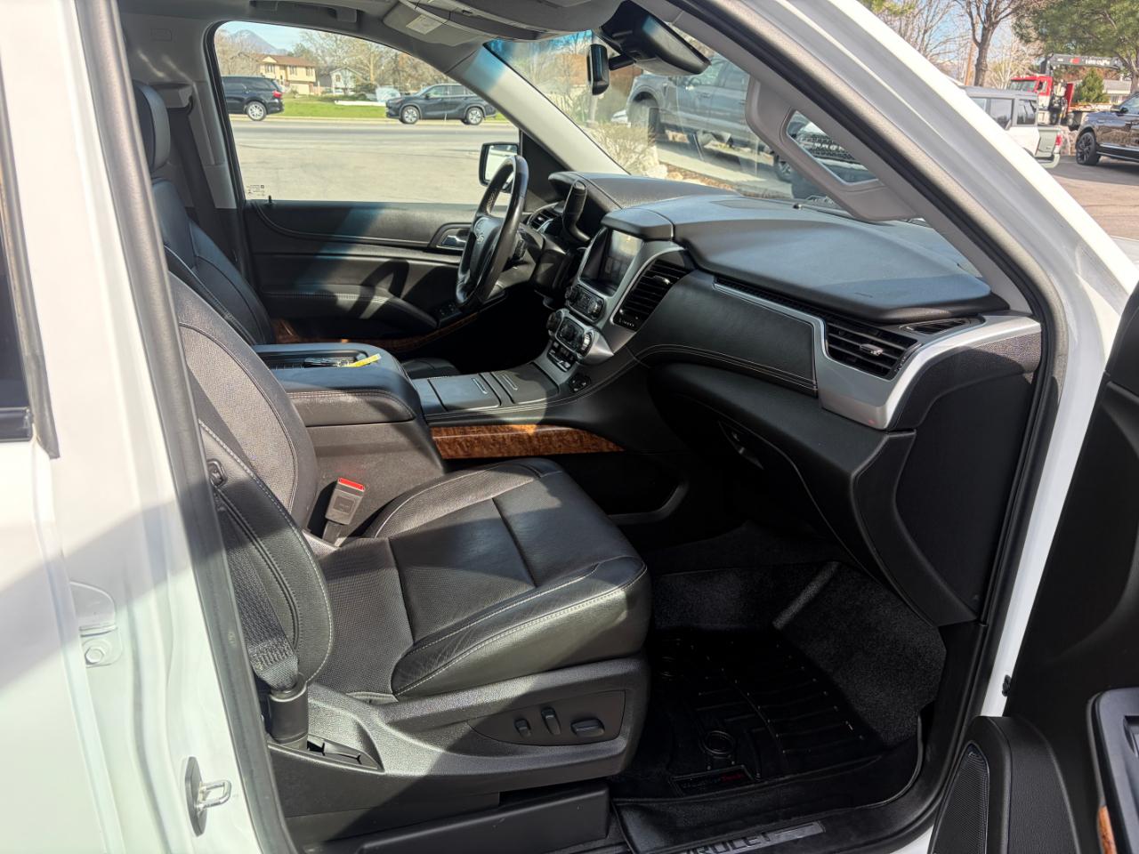 Chevrolet Suburban 4WD 4dr 1500 Premier 2019