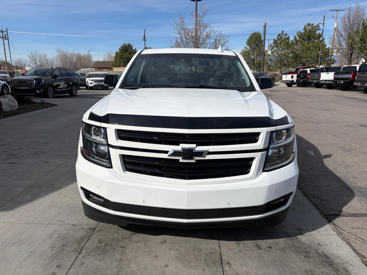 Chevrolet Suburban 4WD 4dr 1500 Premier 2019