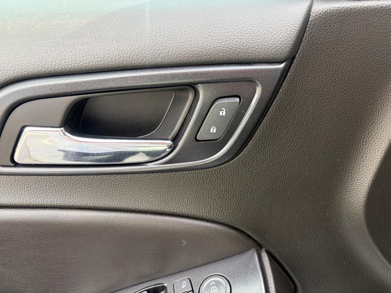 Chevrolet Suburban 4WD 4dr 1500 Premier 2019